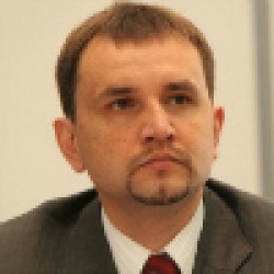 Владимир Вятрович
